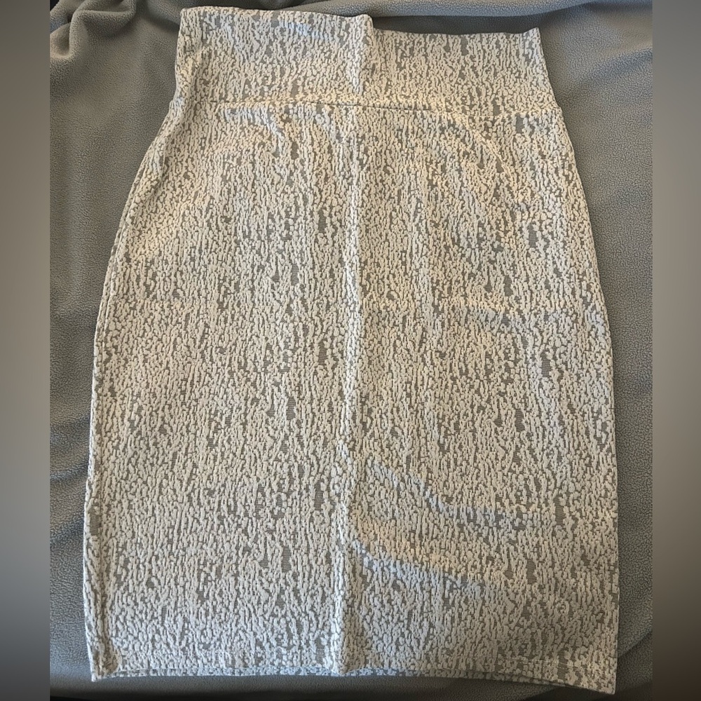 LuLaRoe Cassie Textured Pencil Skirt